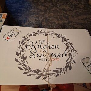 5 PLACEMATSfinal price pls no more discounts struggling  diaabled mama